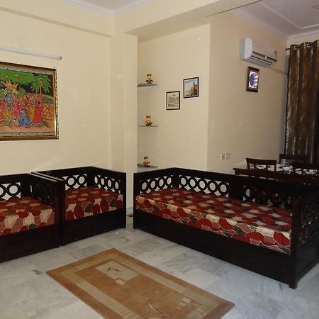 Tulsian Guest House & Apartments Jaipur Kamer foto